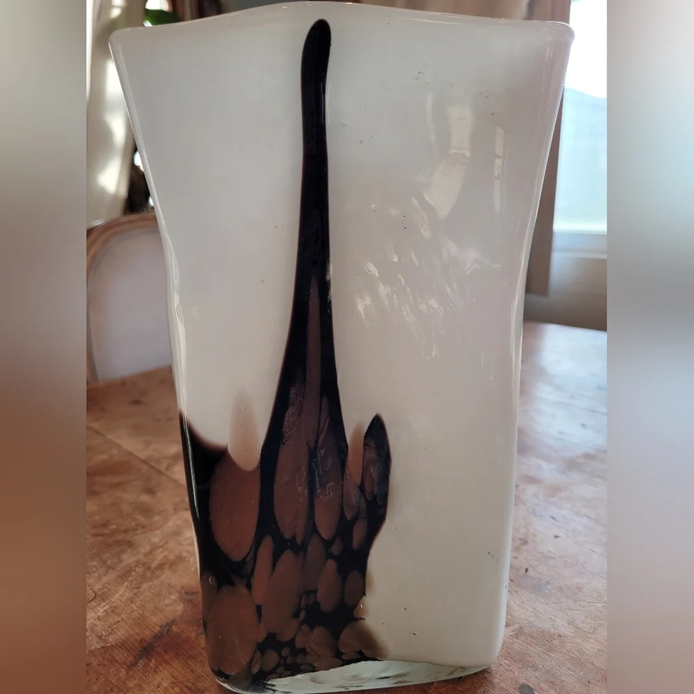 Hand Blown Art Glass Japanese Abstract Bud Vase